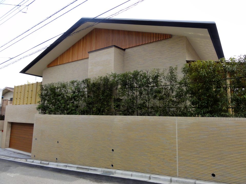 百日紅のある家