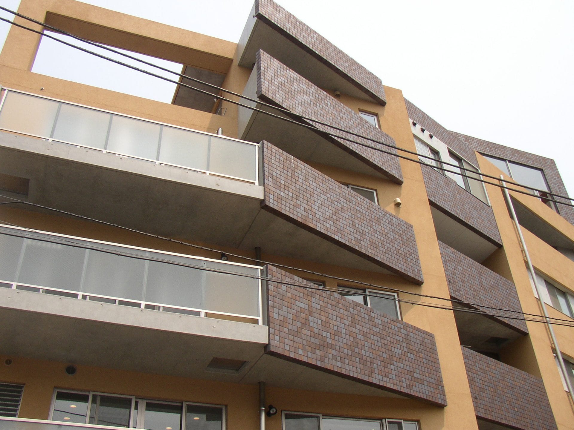 100角外装レンガタイルコーポラティブハウスMOB色