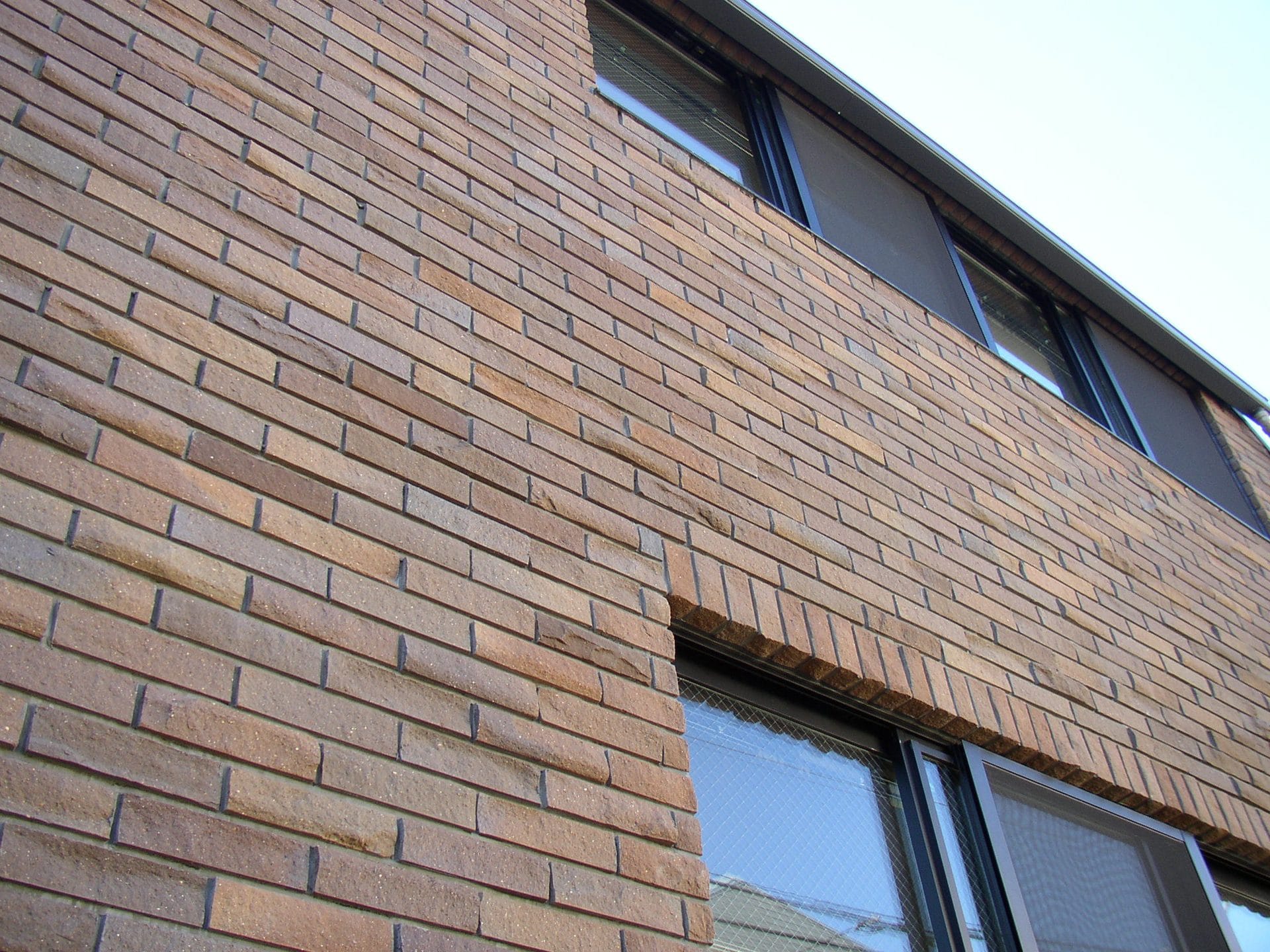 下高井戸住宅外装割肌テッセラ二丁掛