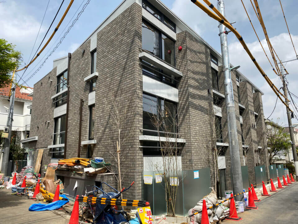 共同住宅まもなく完成