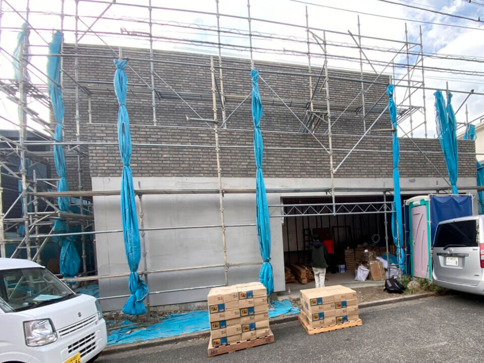 個人邸　外壁タイル貼り