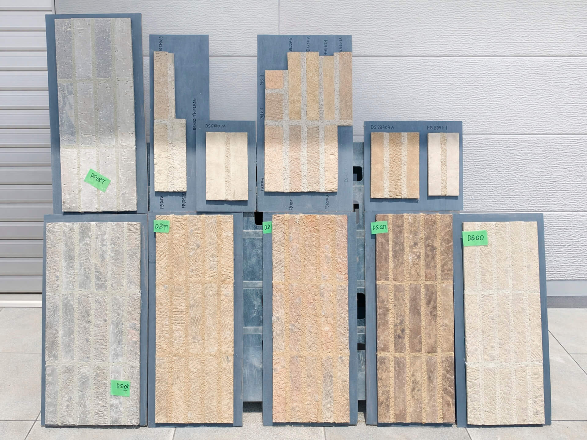 叩き台小見本貼り